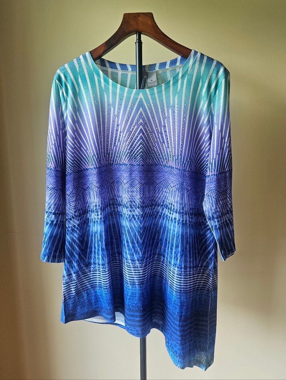 new directions Blue, Turquoise & Purple Ombre Geometric Tunic Size XL
